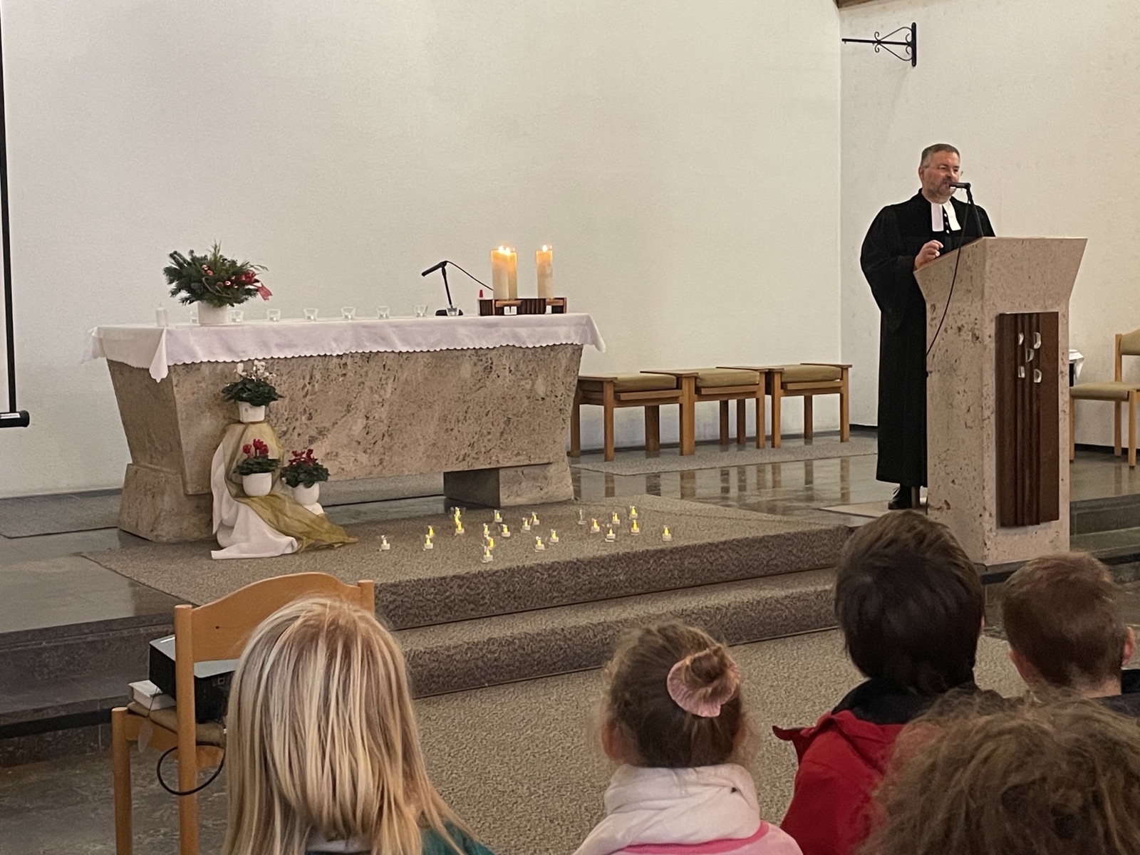  Foto zu Weihnachtsgottesdienst – Grundschule Widdern 